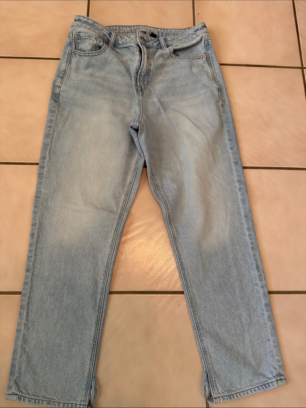 American Eagle Mom Jeans